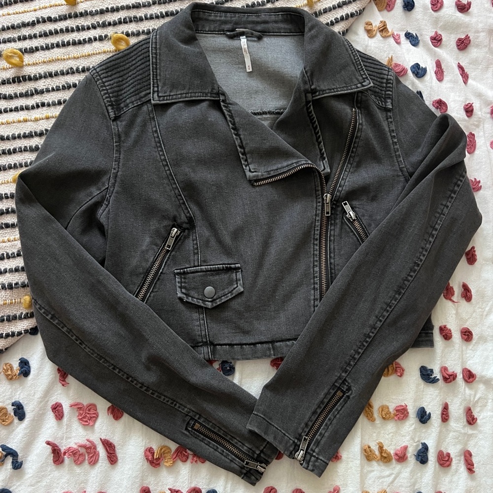 Free People color moto stretch jacket. Pre loved in great condition